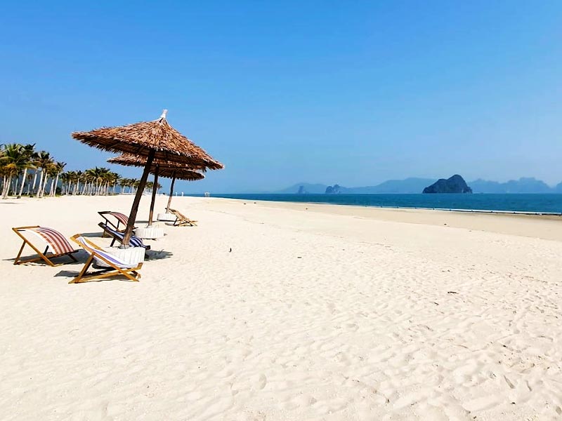 Bãi Dài Vân Đồn
